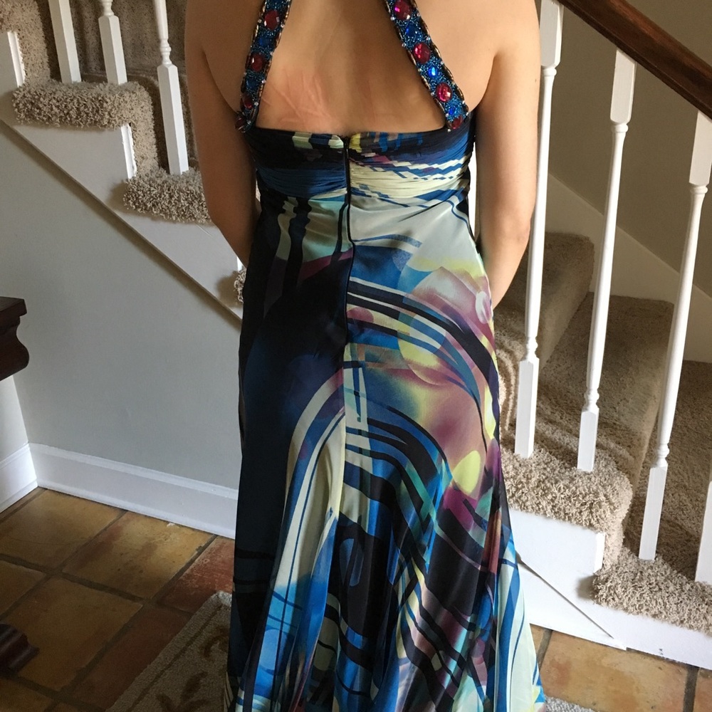 Formal - Picture 3 of 4